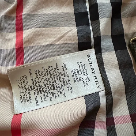 Burberry Black Quilted Women's Coat - Picture 3 of 7